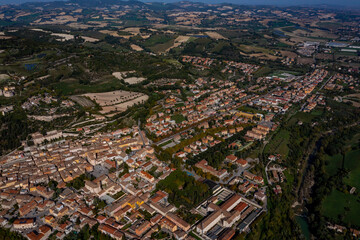 Fototapeta premium Fossombrone in Italy with Drone | Luftbilder vom Dorf Fossombrone in Italien