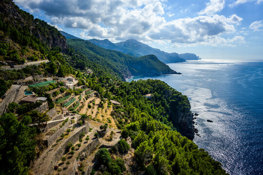 Paysage c&ocirc;tier vers banyalbufar
