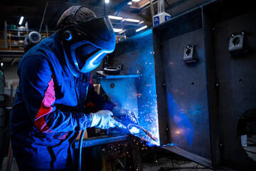 soudeur travailleur soudure industrie mécanique métallerie chaudronnerie usinage welder welding - obrazy, fototapety, plakaty