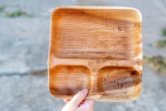 Dishes or trays made from natural materials are of course recyclable.