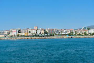 Fototapeta premium View from the Sea of Marmara to the city of Istanbul on a clear sunny day.