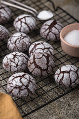 Chocolate crinkle cookies with cracked