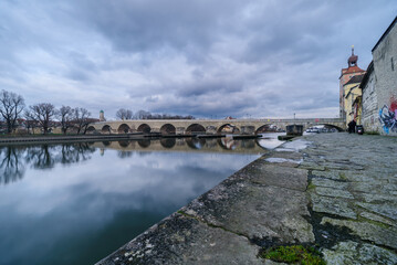 Steinerne Brück in Regensburg im Winter