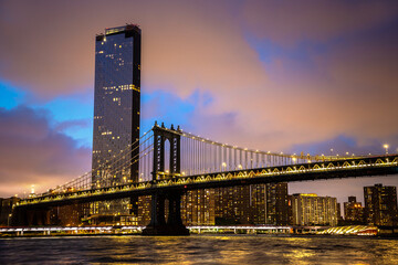Fototapeta premium Manhattan Bridge in New York, NY, USA