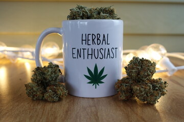 Marijuana Bud, Marijuana Stash Display, Funny Marijuana Mug Display with Recreational Legal Weed