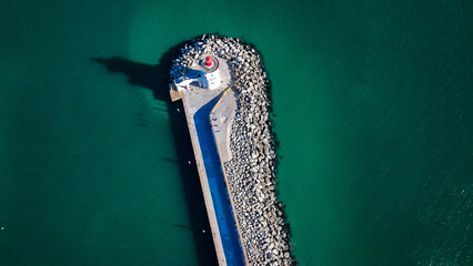 VISTA AÉREA DE FARO DE PUERTO SHERRY. EL PUERTO DE SANTA MARÍA (CÁDIZ). TOMADO DESDE DRONE DJI MAVIC 3 CLASSIC. © airsur360
