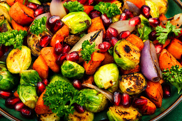 Vegetable salad with grilled vegetables, macro