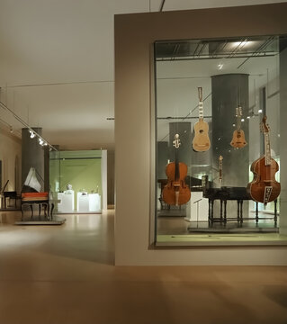Art Collection of MKG museum für Kunst und Gewerbe in Hamburg - historic music instruments