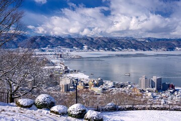 長野県・諏訪市 冬の立石公園の風景