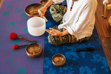 Spiritual practices, Tibetan singing bowls
