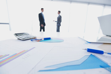 Obraz premium Businessmen and documents