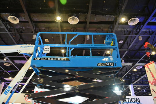 Sinoboom gtjz1412 scissor manlift at Philconstruct in Pasay, Philippines