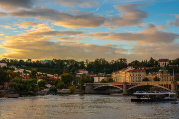 Naklejka premium bridge over the river