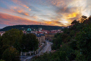Obraz premium sunset over the city prague