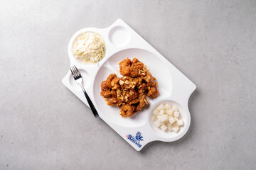 Korean food dishes fried chicken 닭 튀김