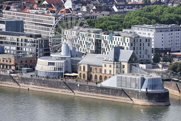Köln Rheinauhafen Schokoladenmuseum und Riesenrad