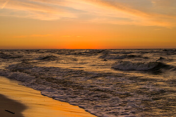 Morze w Stegnie po zachodzie słońca