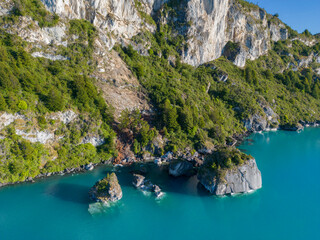 Obraz premium Aerial view of the picturesque Marble Caves near Puerto Rio Tranquilo - Lago General Carrera, Chile 