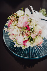 Bouquet de fleurs de la future mariée