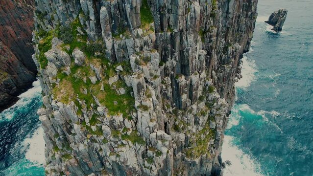 Cape Hauy Drone Circle Pan of Cliff in Tasmania, Australia