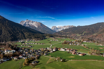 Fototapeta na wymiar Mount Wachsmann and Berchtesgaden town in the Bavarian Alps