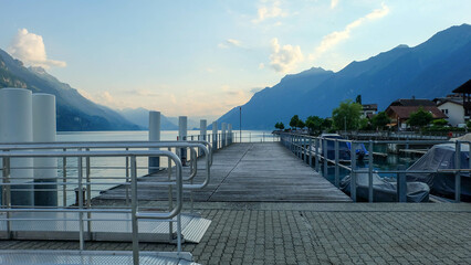 Obraz premium Brienzersee bei Interlaken in der schönen Schweiz 