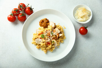 Couscous with chicken and cheese