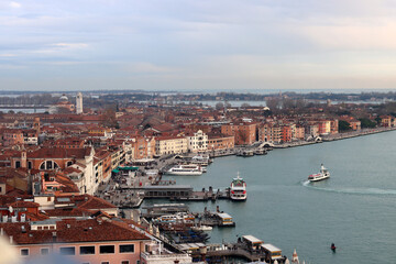 Obraz premium Beautiful Venice city view from above. Famous tourist destinations.