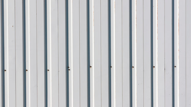 Muro  de metal corrugado