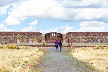 Ruinas arqueológicas de Tiwanaku ubicada La Paz, Bolivia cerca al Lago Titicaca © Wilson