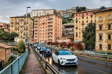 Fototapete Rund Mediterranes Europa perugia, italien - autoverkehr in der stadt  © ArTo