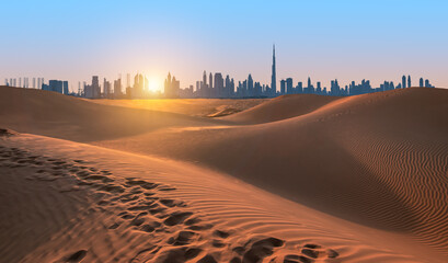 Dubai desert at sunset, United Arab Emirates. - obrazy, fototapety, plakaty