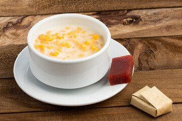 Paisa corn mazamorra with sweet guava paste - Typical Colombian food