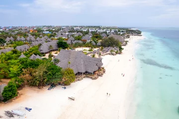 Crédence de cuisine en verre imprimé Plage de Nungwi, Tanzanie Nungwi Beach, Zanzibar - Tanzania Nungwi Beach features various resorts on the coast of the Indian ocean.