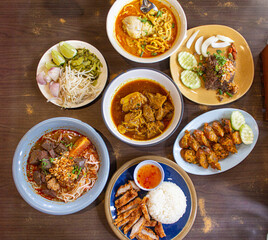 Rice Vermicelli with Northern Thai Curry Sauce , rice noodles with spicy pork sauce , Northern Style pork  Curry (Hang Lay) , Notrhern Thai Spicy Sausage ,Khao Soi Recipe, Curried Noodle Soup 