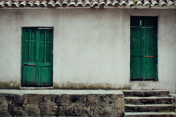 Fototapeta na wymiar old wooden door in house