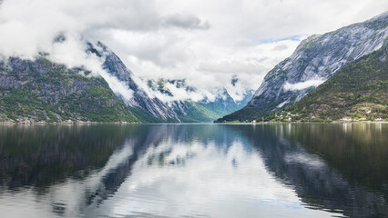 Fototapeta na wymiar The Eidfjord in Hardanger in Norway