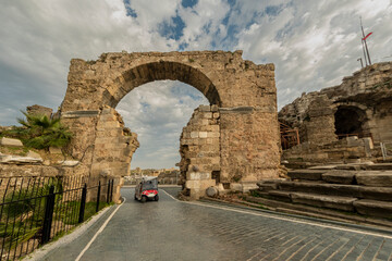 arch in the city