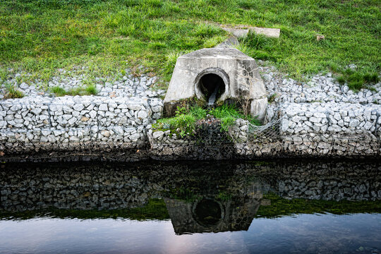 Old sewer, water pollution	