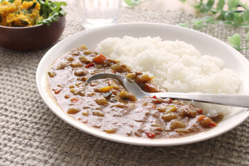 野菜たっぷりカレーライス