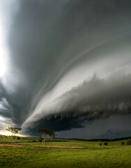 Incredible storm cloud, Shelf Cloud, dark clouds, weather changes