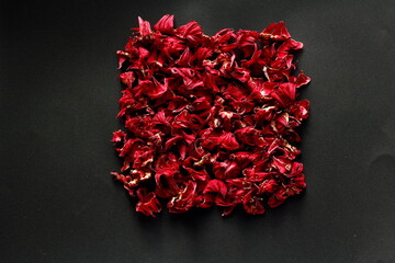 ハイビスカスローゼル © maru co