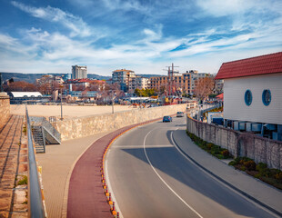 Obraz premium Bright spring cityscape of Varna town with asphalt road on the shore of Black Sea. Beautiful outdoor scene of Bulgaria, Europe. Traveling concept background.
