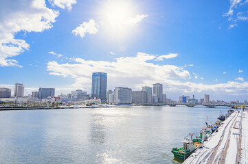 Naklejka premium 冬晴れの信濃川