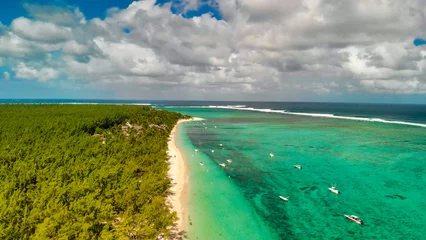 Cercles muraux Le Morne, Maurice Aerial view of reef from drone