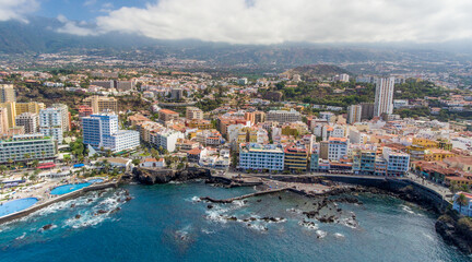 Obraz premium Puerto de la Cruz from drone in Tenerife, Canary Islands.