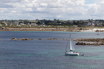 Voilier au mouillage