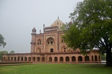 Fototapeta na wymiar Tomb of Safdar Jang ( Safdarjung Tomb ) Delhi, india 