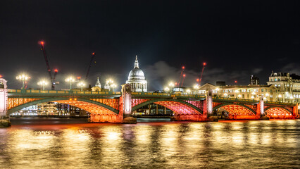 Fototapeta na wymiar St Pauls London bridge night view of the city