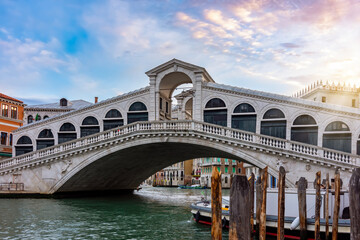 Fototapeta na wymiar Rialto bridge over Grand canal, Venice, Italy